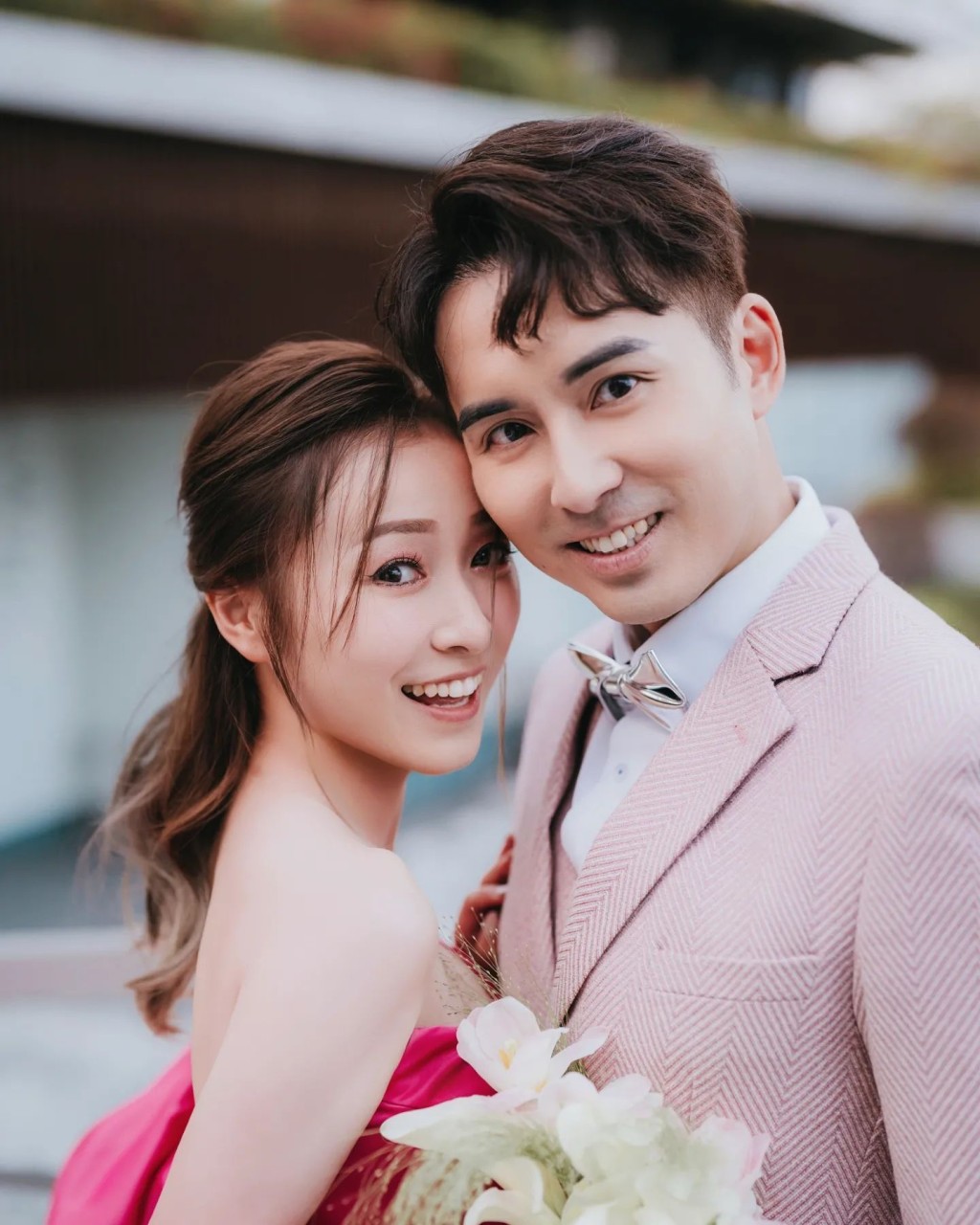 黃美棋與鍾健威結婚，多位明星加入兄弟姊妹團。