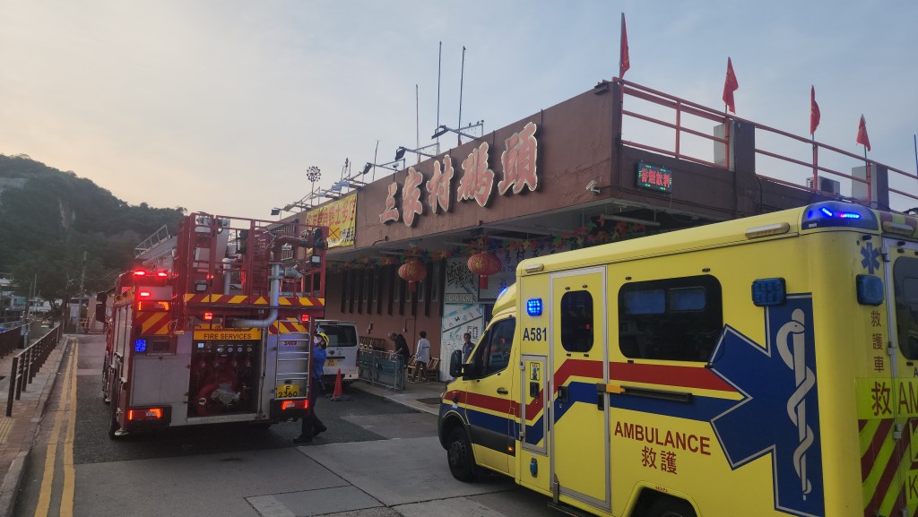 清防及救護員接報後趕往現場