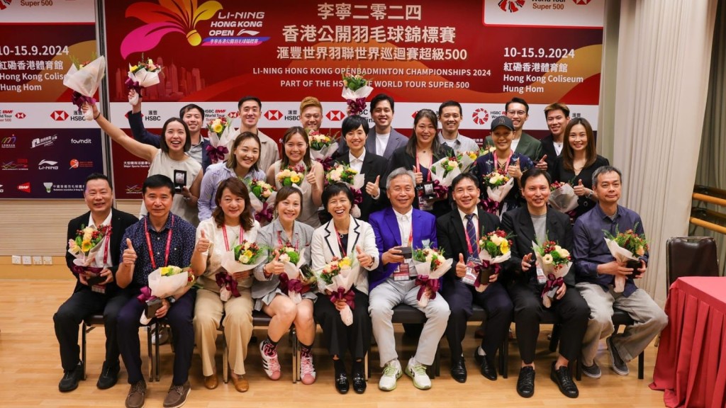 上周「羽總90年,向運動員致敬」慶典儀式,一班現役與退休健兒聚首一堂。 羽總圖片