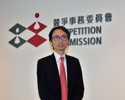 競爭事務委會主席陳家殷指證明合謀定價單憑油價一樣未必足夠。