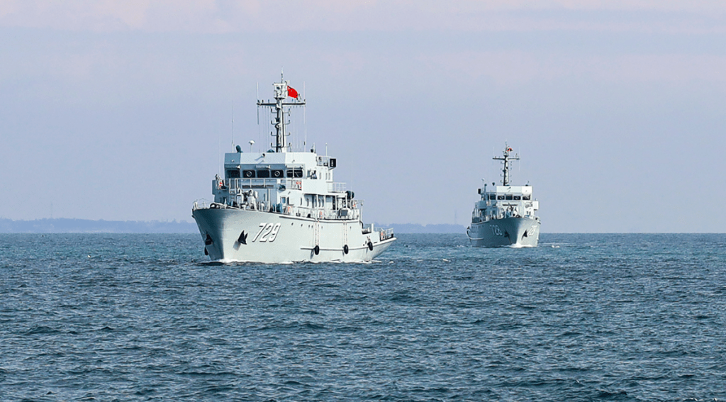 珠海海事局发航行警告　南海部分海域18日起实弹射击。微博/@南部战区