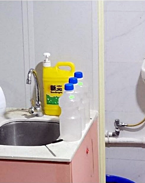 行動中檢獲的製毒工具。 行動中檢獲的製毒工具。