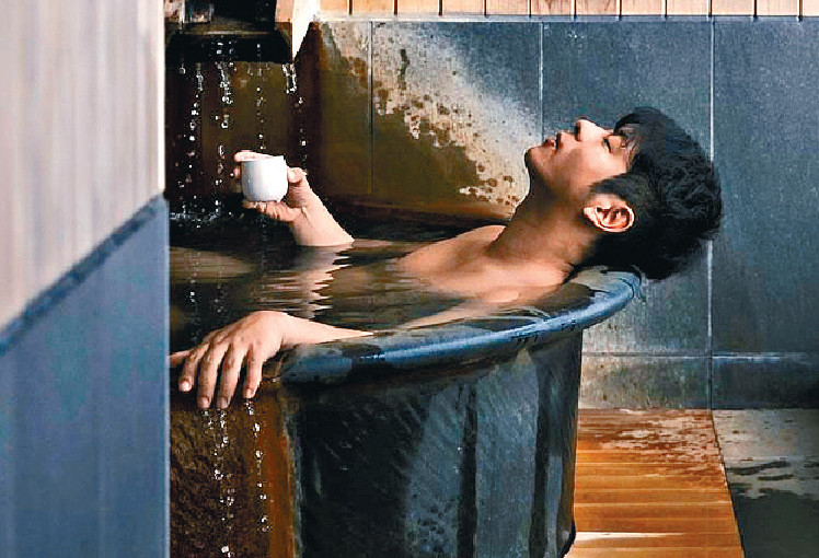 ■許廷鏗在社交網罕貼出浴照，引來不少網民留言。
