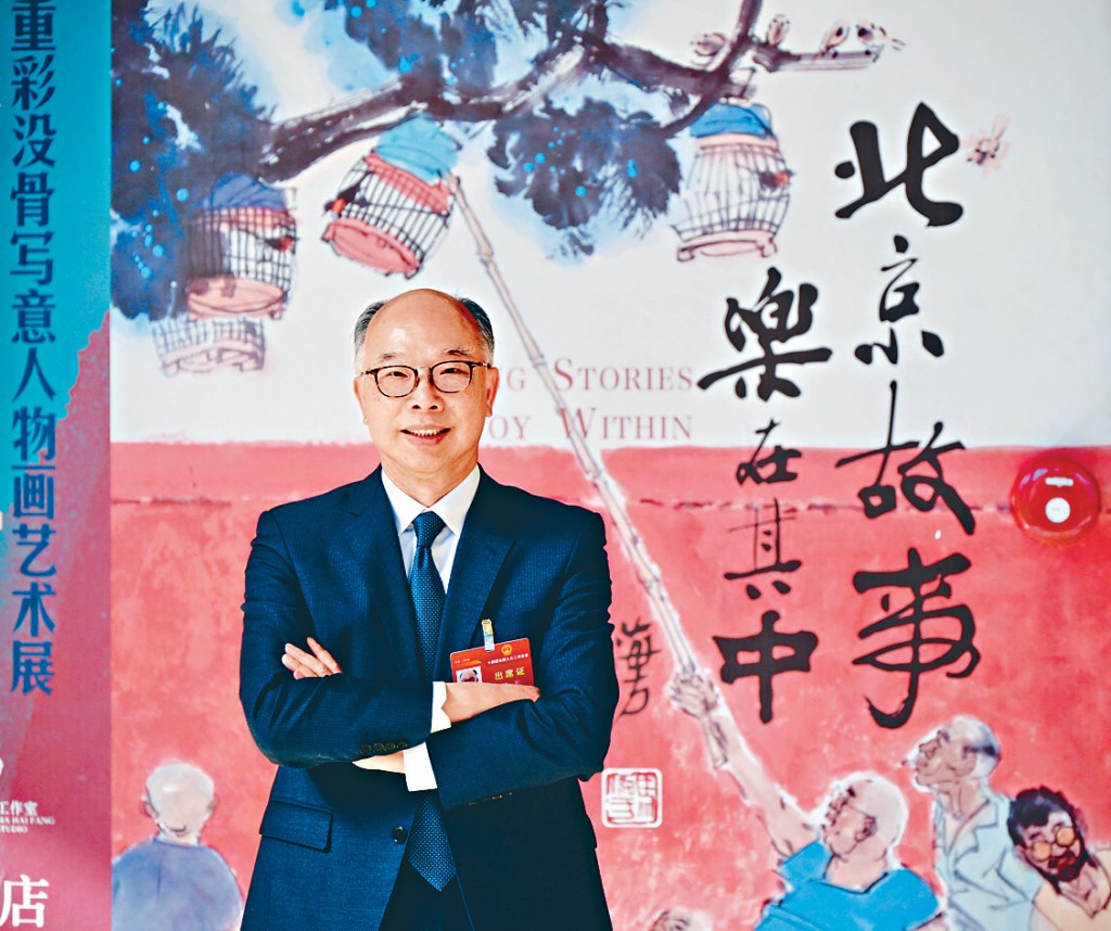 前運輸及房屋局局長陳帆在兩會接受訪問時表示，檢視2元乘車計劃時需進行推算。