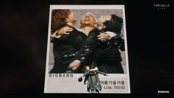 結尾BIGBANG演唱《Still Life》時,保留了T.O.P的Rap部分。 結尾BIGBANG演唱《Still Life》時,保留了T.O.P的Rap部分。