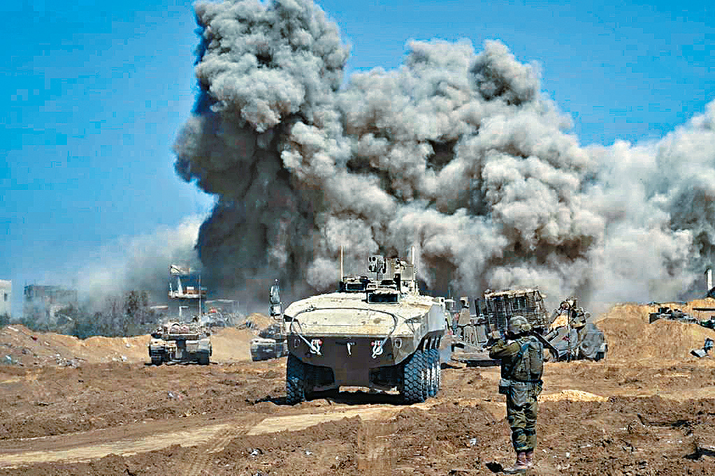 以色列周日發布以軍在加沙地面作戰的照片。