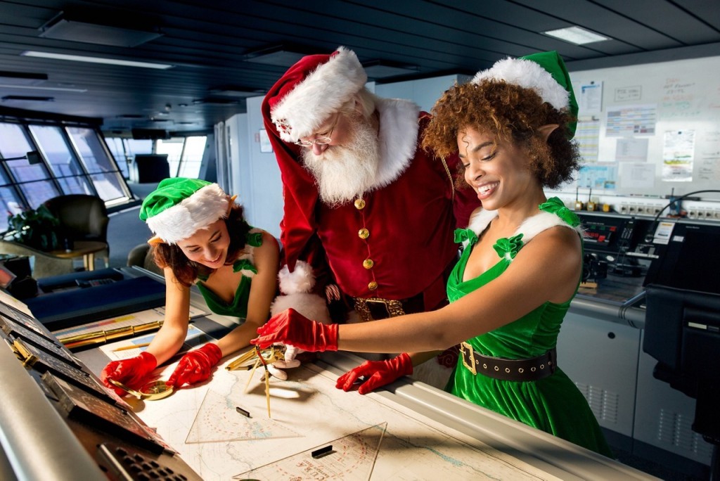 圣诞老人会在特定航程在海洋光谱号现身跟大家见面。