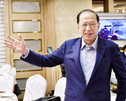 貝鈞奇指,部分委員因個人理由而缺席會議。資料圖片