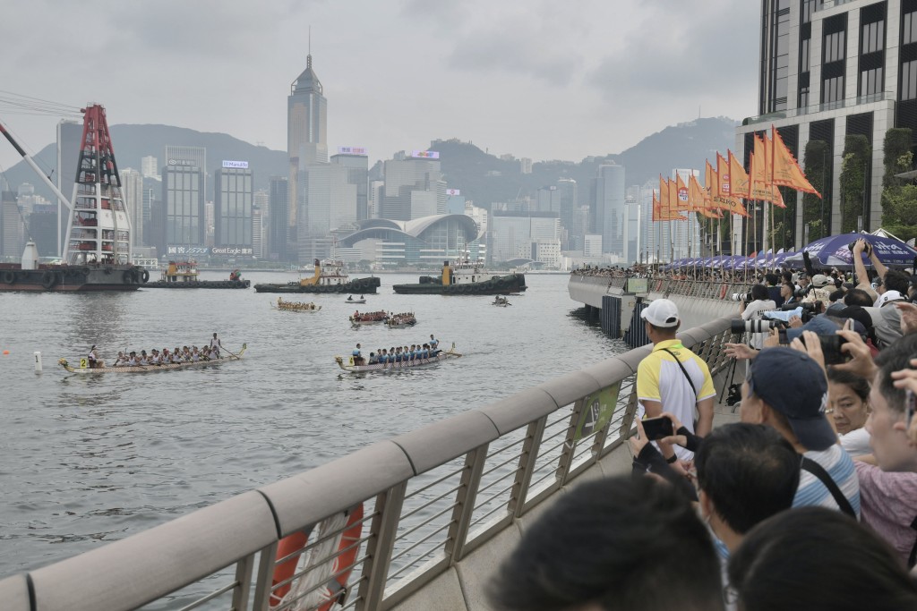香港国际龙舟邀请赛是每年的盛事。资料图片