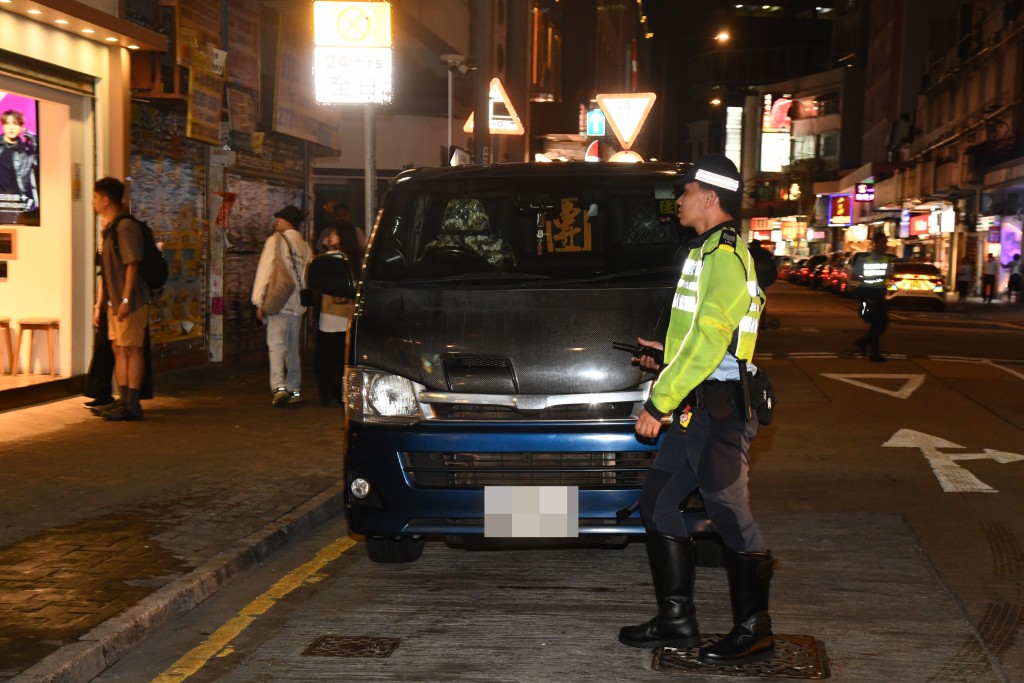 涉事輕型貨車。徐裕民攝