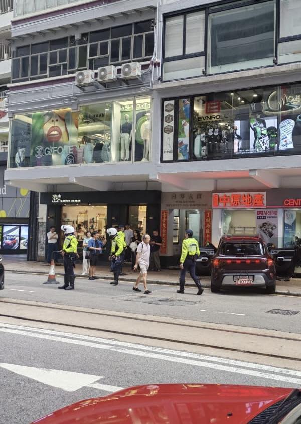 警方到場調查意外原因。網上圖片 警方到場調查意外原因。網上圖片