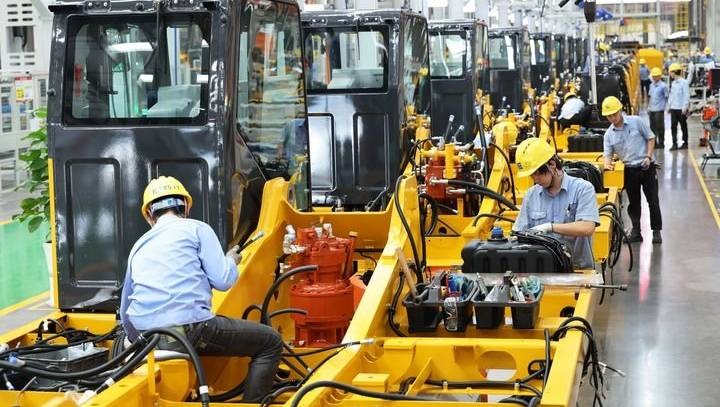 中國上半年GDP逾66萬億,同比增長5.3%。新華社