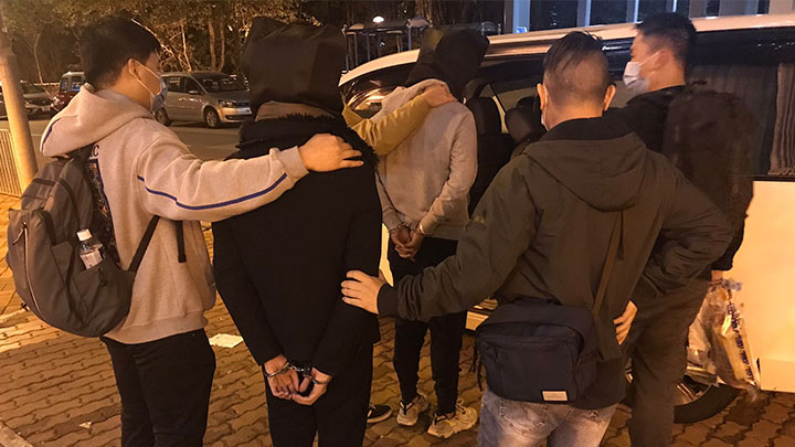 秀茂坪邨兩青年涉販毒被捕,1人明日提堂,另1人獲准保釋。警方提供圖片