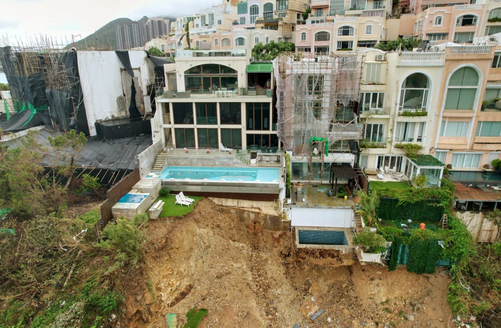 三幢紅山半島獨立屋業主上周四（8日）在東區裁判法院均表示認罪，共被判處罰款275,000元。