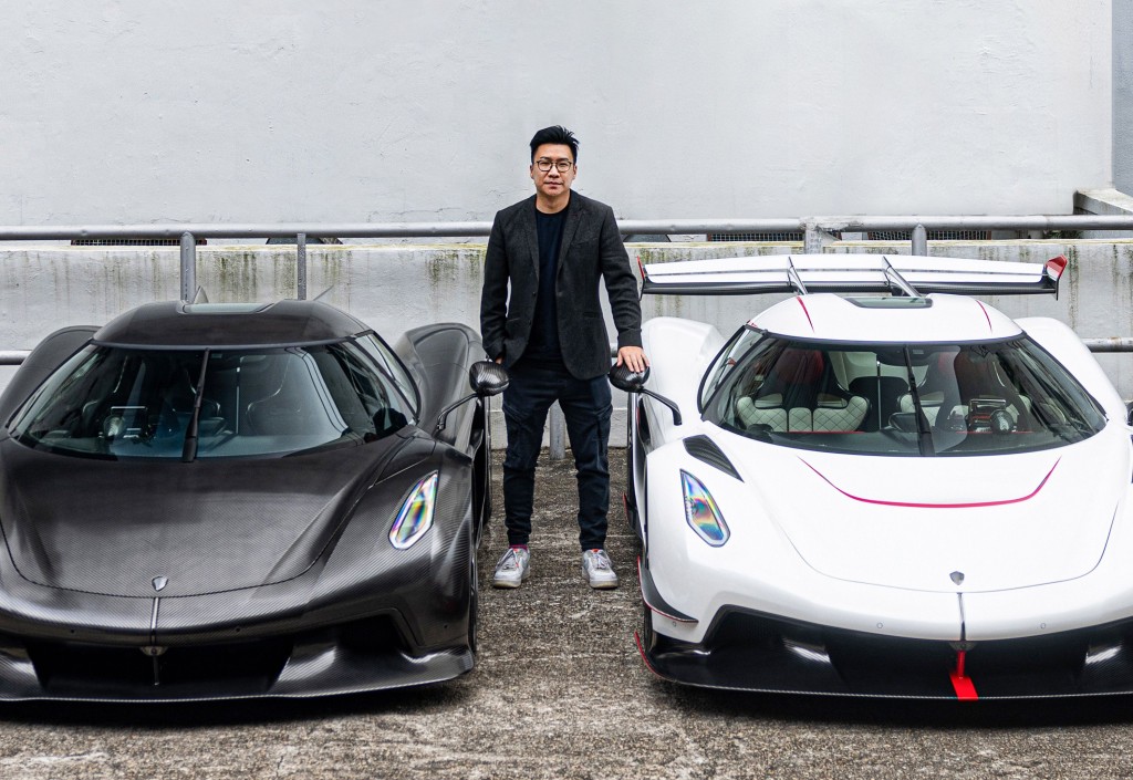 据Koenigsegg中国、香港及澳门代理董事黄卓徽表示，今次交付的4辆新车包括3辆Jesko Attack及1辆Jesko Absolut。