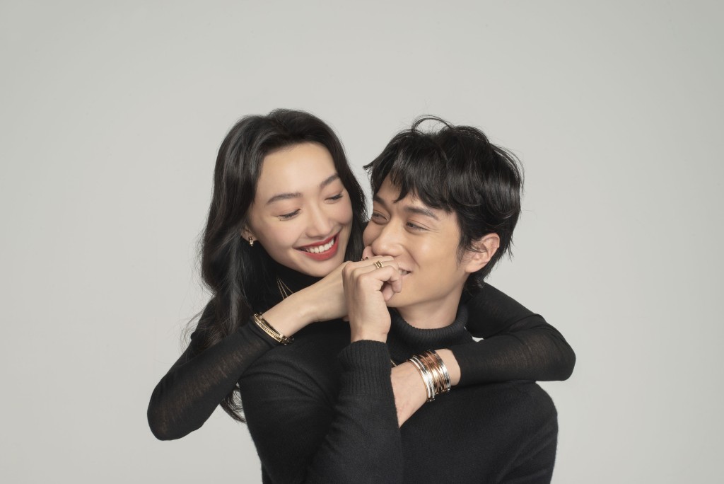 劉俊謙及蔡思韵情侶檔演繹Bvlgari B.Zero 1系列首飾。