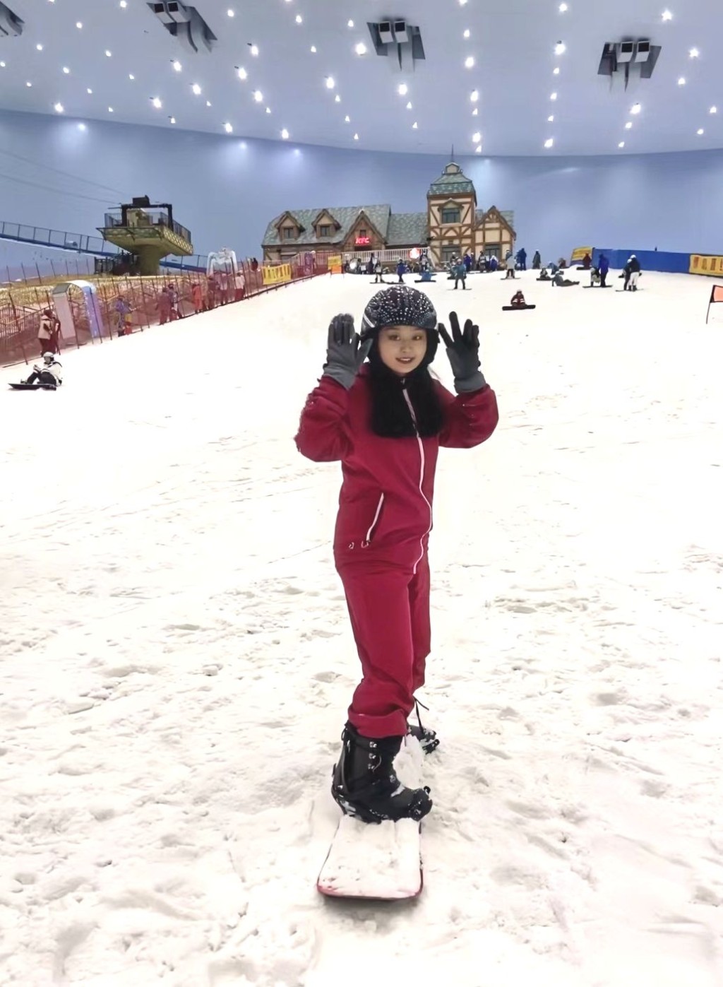 廣州融創樂園熱雪奇迹，雪道適合不同程度的滑雪人士。