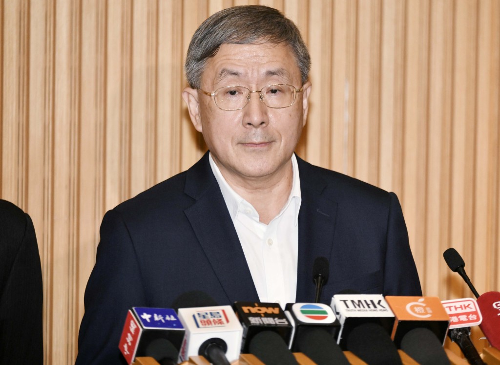 政務司副司長卓永興。 政務司副司長卓永興。
