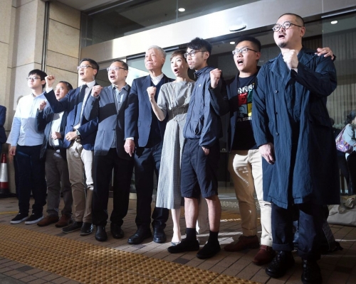 雨傘運動發起人及參與者9名被告今早被判罪成。