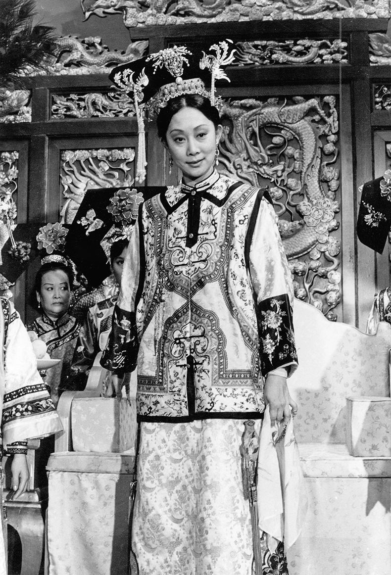 盧燕四度飾演「慈禧太后」。(網上圖片) 盧燕四度飾演「慈禧太后」。(網上圖片)