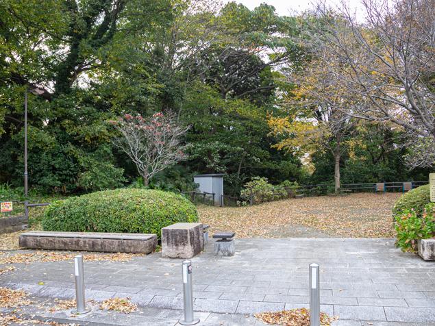 橫濱神奈川區知名地標三澤公園發生隨機砍人案。横浜市神奈川区役所