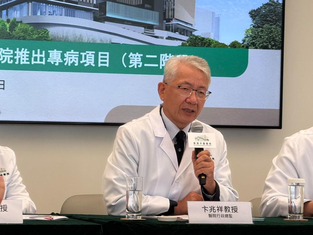 卞兆祥表示，醫院目前整體人手情況亦理想，院方早前進行護士招聘，有200多人報名參加。伍萬庭攝