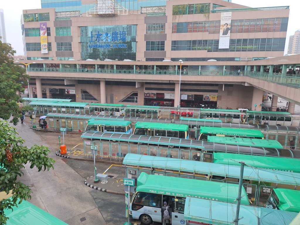 陳美寶指,政府亦與巴士、小巴、的士等營辦商了解其營運成本。資料圖片 陳美寶指,政府亦與巴士、小巴、的士等營辦商了解其營運成本。資料圖片