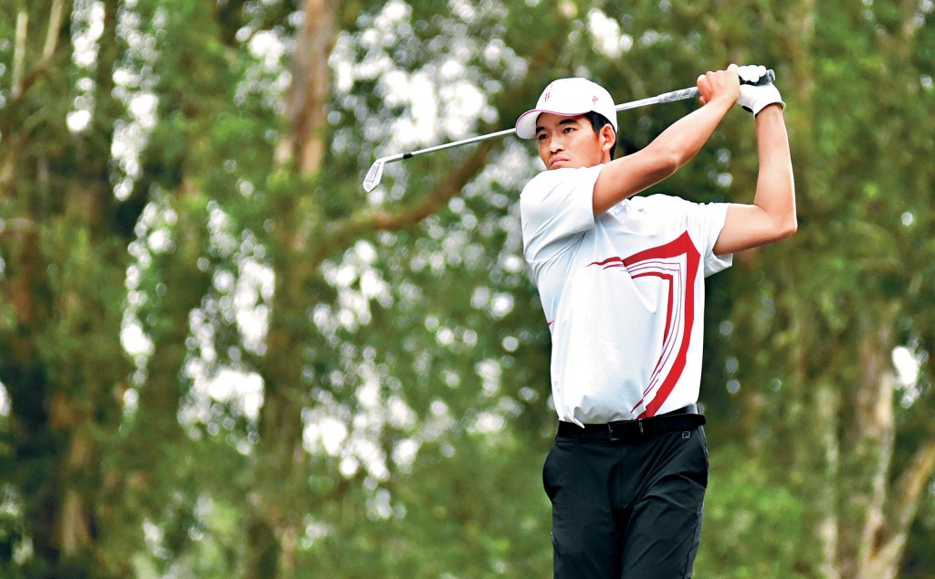 香港高球一哥許龍一生日出擊，以低標準桿1桿的69桿並列第6。