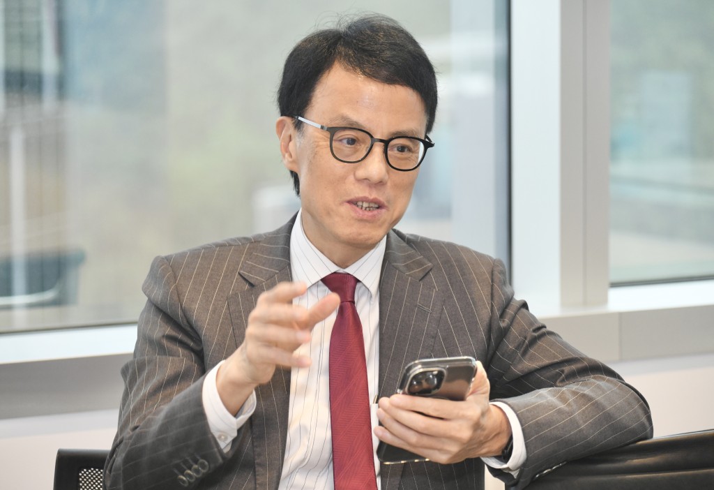 伍兆荣指出,香港在世界银行有关破产及清盘指标的排名在全球特别低。 伍兆荣指出,香港在世界银行有关破产及清盘指标的排名在全球特别低。