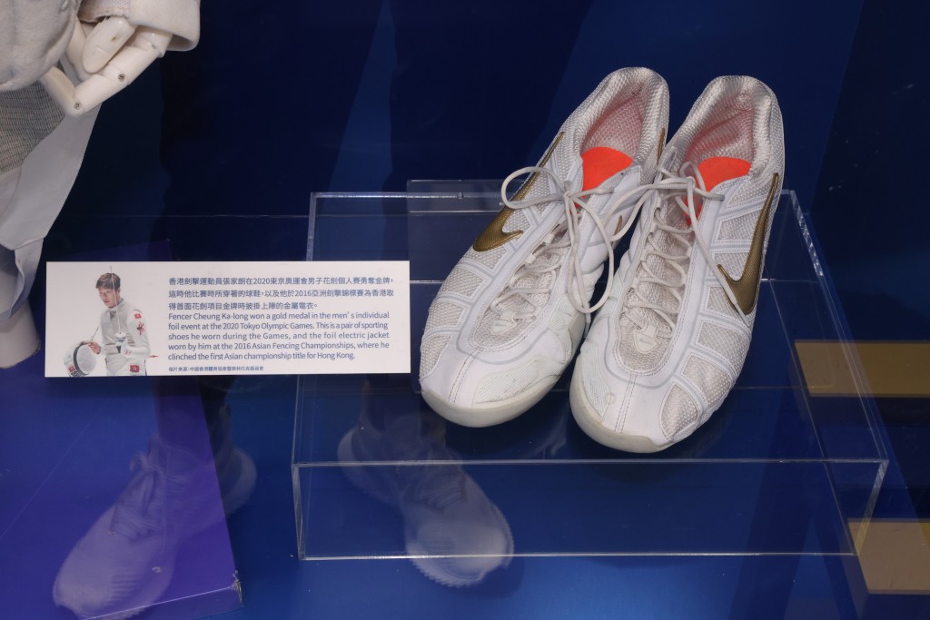 這是張家朗在東京奧運奪金時所穿著的球鞋