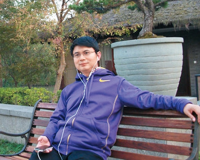 明天控股一連兩天發聲明,聲稱肖建華在國外接受治療。資料圖片