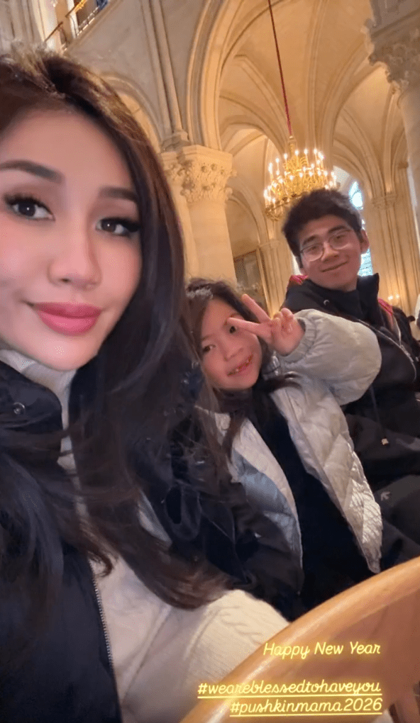何超盈老公罕現真身。 何超盈老公罕現真身。