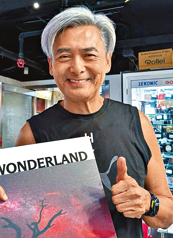 同為攝影愛好者的發哥也來捧場。 同為攝影愛好者的發哥也來捧場。