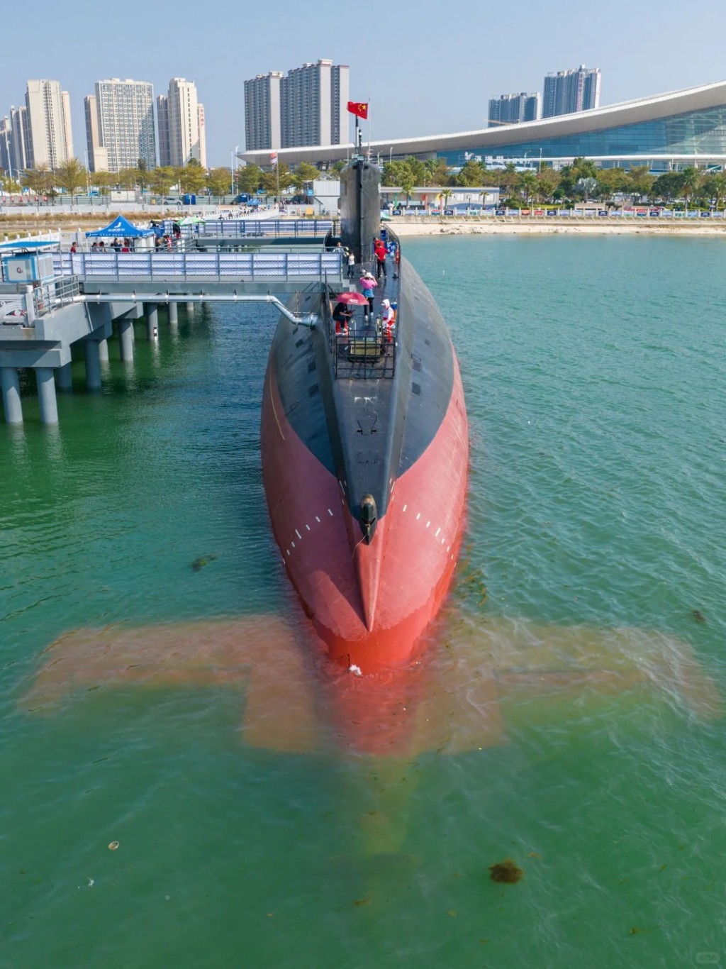 退役後的基洛級潛艇落戶湛江軍博園。小紅書