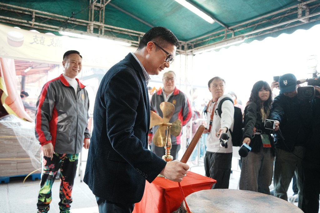 鄧炳強指現場秩序井然。