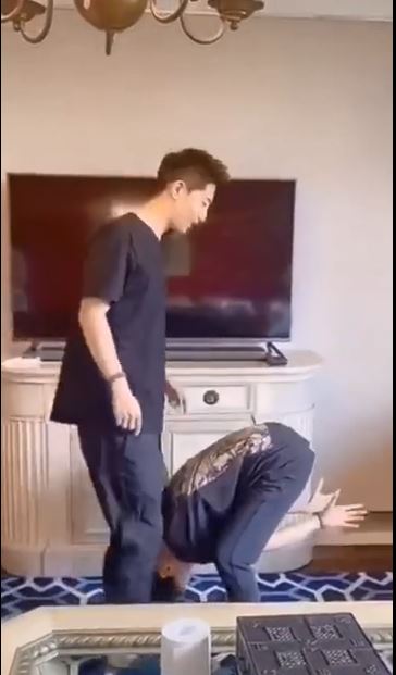 超蓮好聽話。
