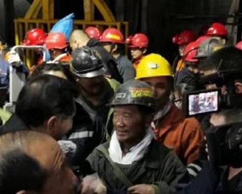 黑龍江雙鴨山煤礦冒頂事故7名被困礦工全部獲救。(網圖)