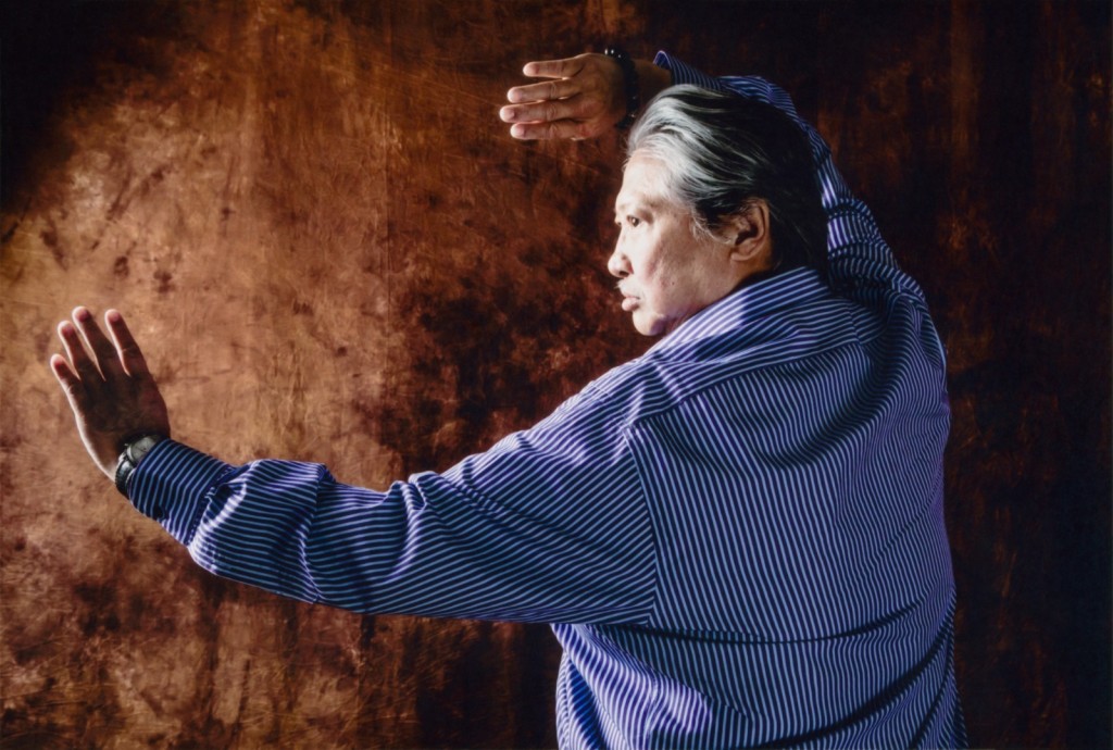 71岁洪金宝荣获《第十六届亚洲电影大奖》「终身成就奖」。
