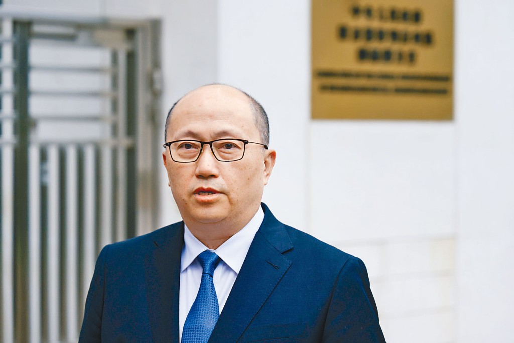 郑雁雄 中联办主任