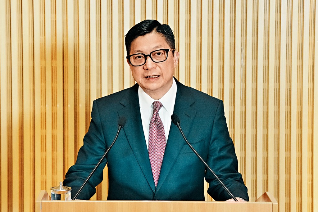 邓炳强认为歌手张敬轩担任更生特别项目的导师，不会有标签效应的问题。