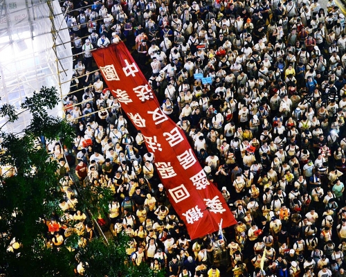 對於大批市民上街要求撤回《逃犯條例》草案，新民黨重申支持修訂的立場。
