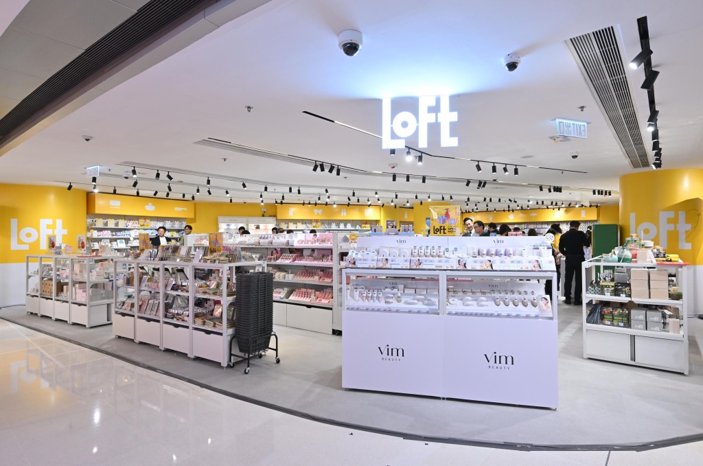 位于 MOKO 新世纪广场的LOFT 期间限定店。