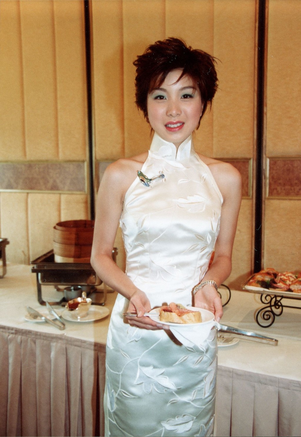 胡家惠于2002年参加香港小姐竞选。