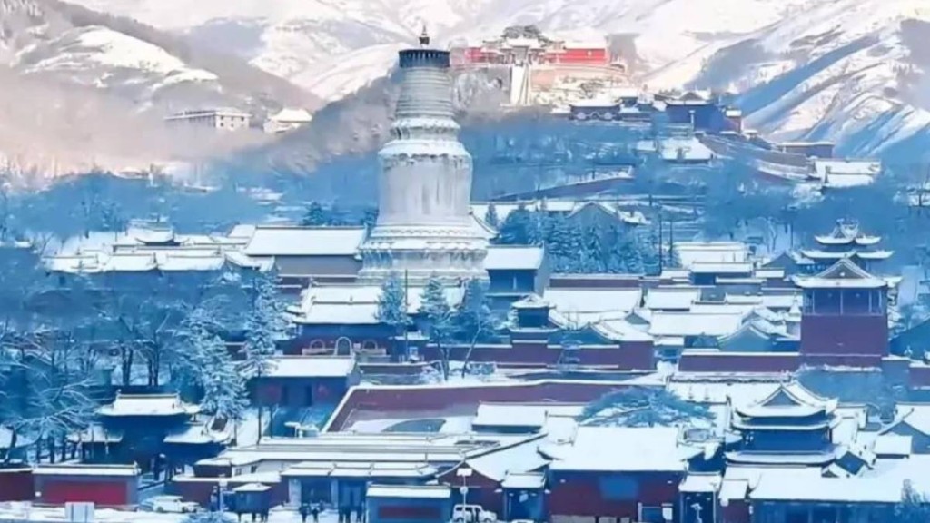 五台山氣溫驟降，景區台頂封控半年。小紅書＠齊魯觀瀾