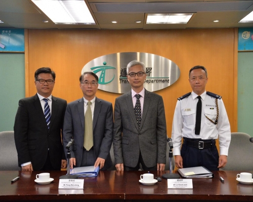 政府指,中環灣仔繞道將分兩階段開通。