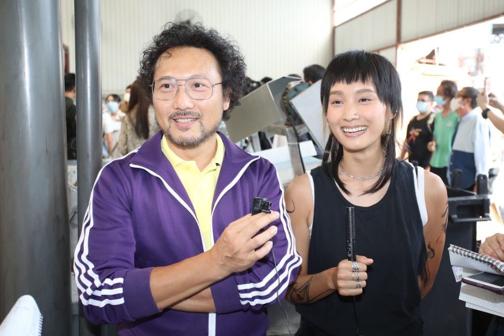 潘燦良自覺鬈髮造型不錯;談善言就畫到一身紋身演邊青變社工。