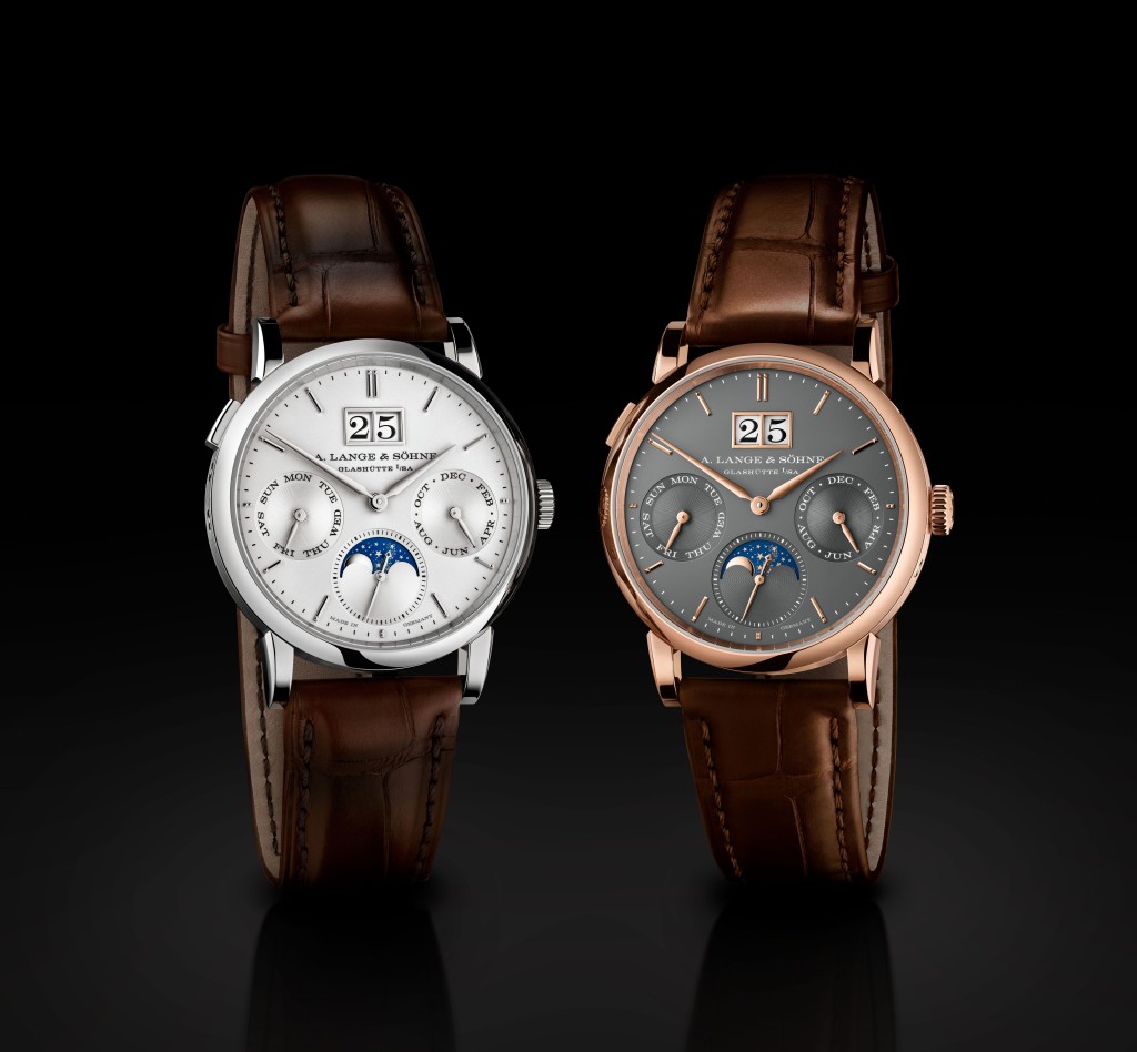 A. Lange & Söhne Saxonia Annual Calendar,錶殼:36mm白金或玫瑰金 / 機芯:L207.1自動 / 售價:待詢。 A. Lange & Söhne Saxonia Annual Calendar,錶殼:36mm白金或玫瑰金 / 機芯:L207.1自動 / 售價:待詢。