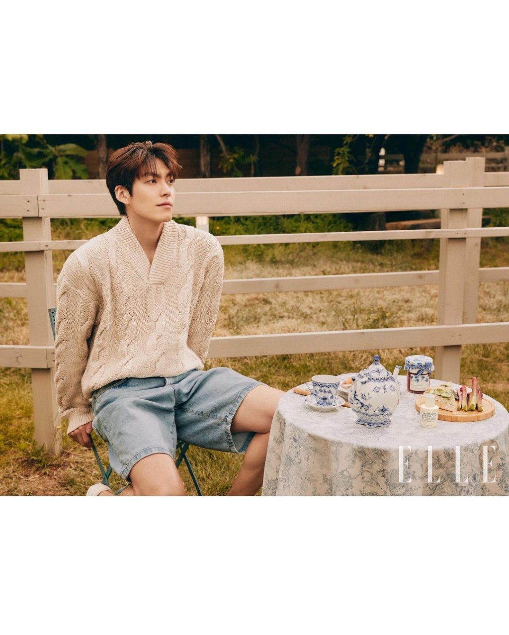 自己嘆High tea。(ELLE KOREA圖片)