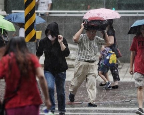 今日全台仍有局部短暫陣雨或雷雨