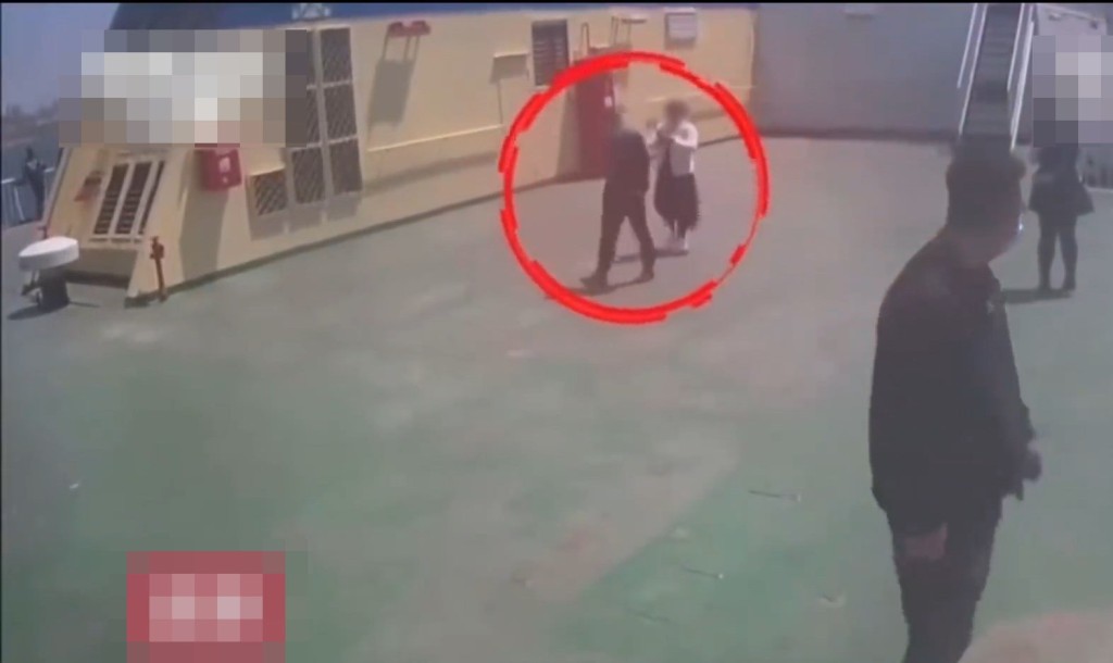 二人離開大連後坐船回程。